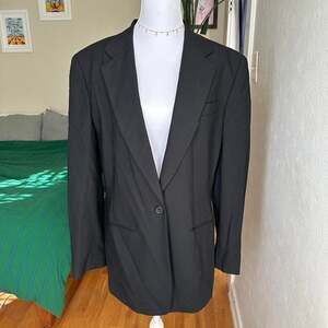 Vintage DKNY Essentials Black Wool Blazer - 90s Oversized Silhouette, Size 8